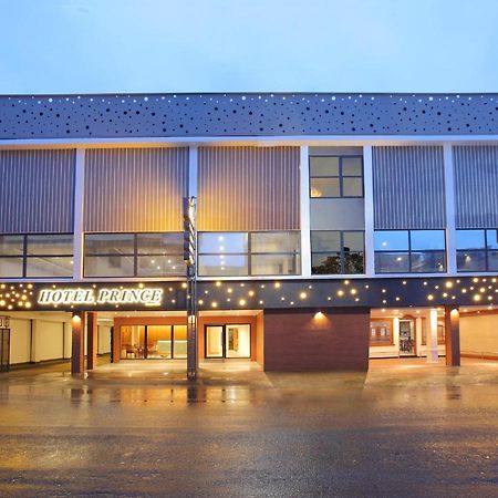 Hotel Prince Kāladi Eksteriør billede